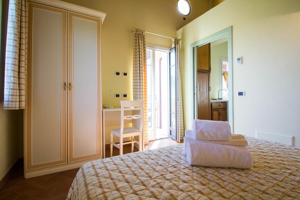 Agriturismo Ada Musso Ss Diano Borello 객실 사진
